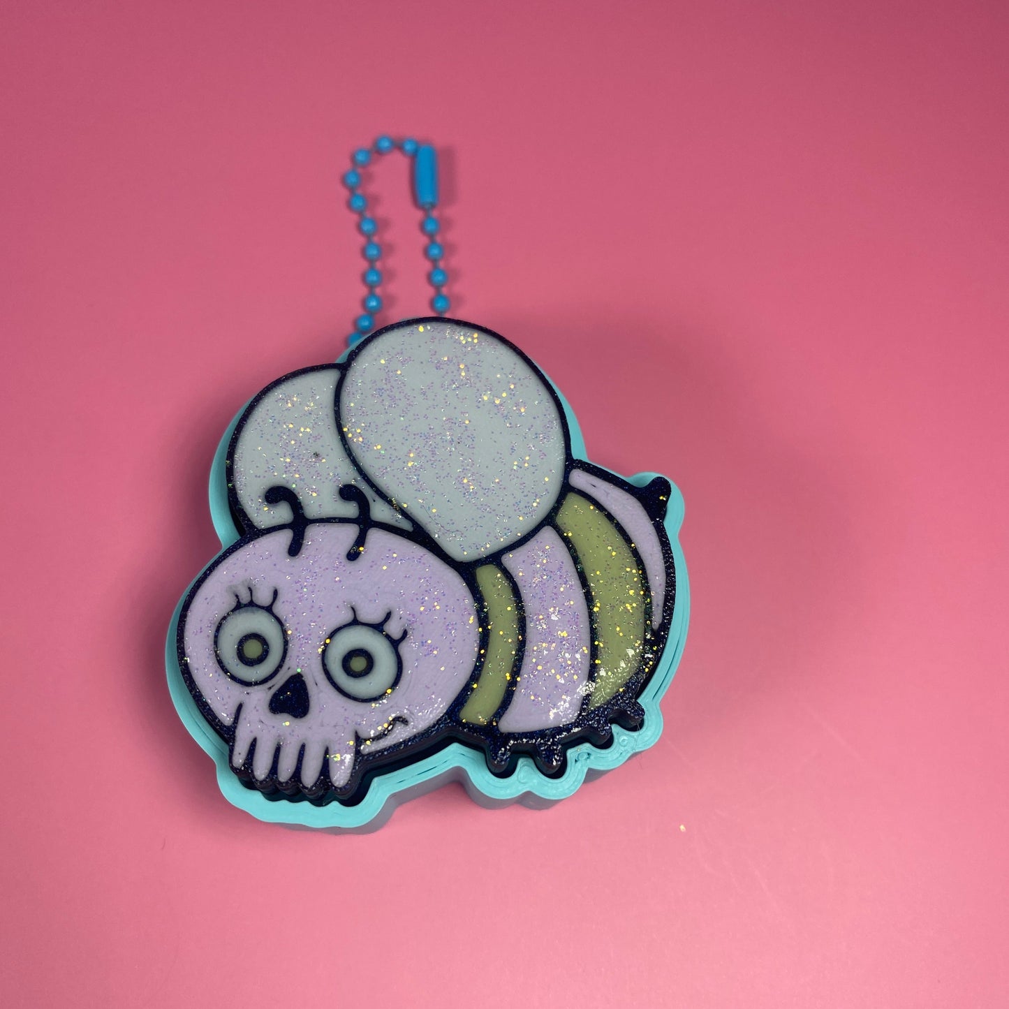 Bee-Skull Flicker Fidget Keychain – Original Artwork Edition JUMBO